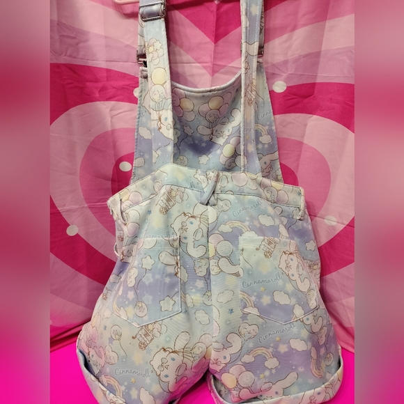 Cinnamon roll pastel overall - Picture 7 of 10